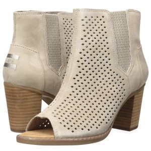 Tom’s perforated boogie size 8.5